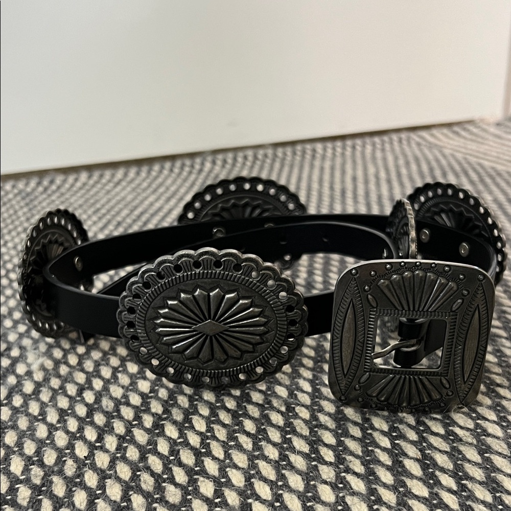 Black Western-Style Belt